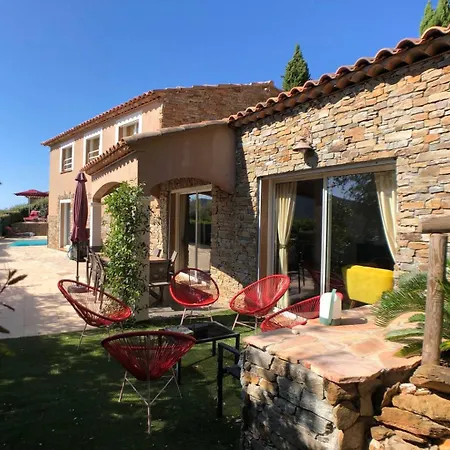 Paquerette Pour 10 Personnes Avec Piscine Chauffee Au Domaine De Valcros A