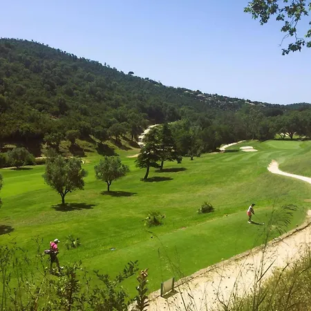 Paquerette Pour 10 Personnes Avec Piscine Chauffee Au Domaine De Valcros A