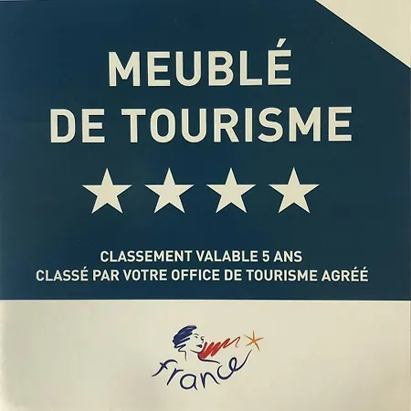 Villa Paquerette Pour 10 Personnes Avec Piscine Chauffee Au Domaine De Valcros A La Londe-les-Maures